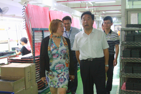 甘肃省武山县领导莅临NG大舞台参观考察