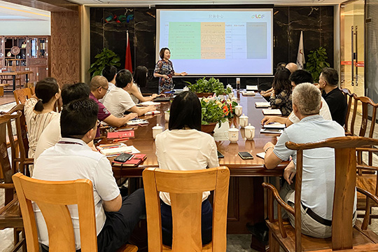 NG大舞台召开2021年中总结大会