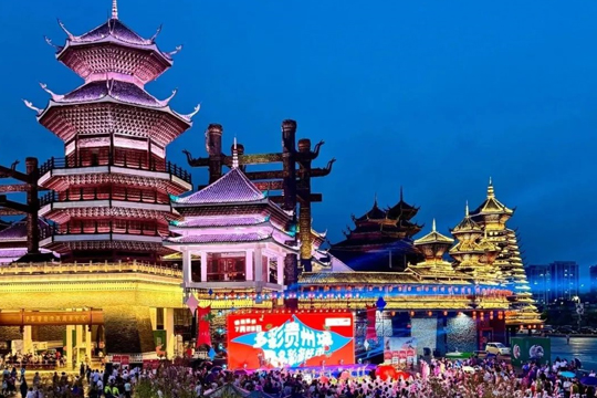 嗨翻国庆！NG大舞台大屏闪耀多彩贵州城，点燃满山跑音乐生活节！